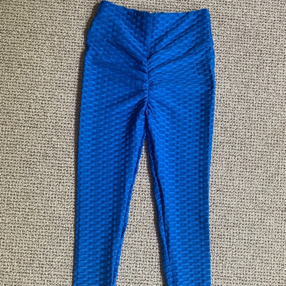 blue textured scrunch leggings - Picture 3 of 6